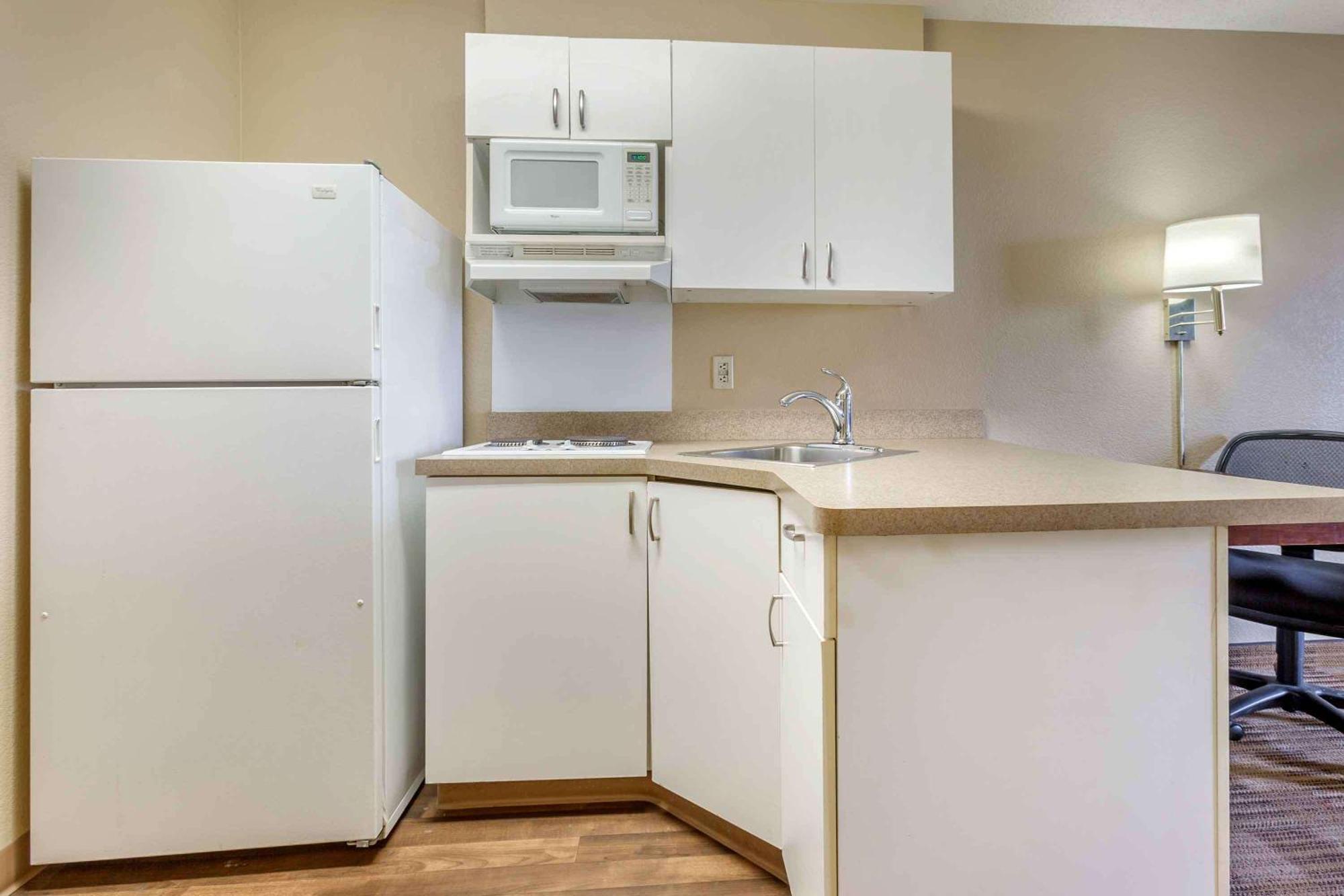 Extended Stay America Select Suites - Phoenix - Deer Valley Eksteriør billede